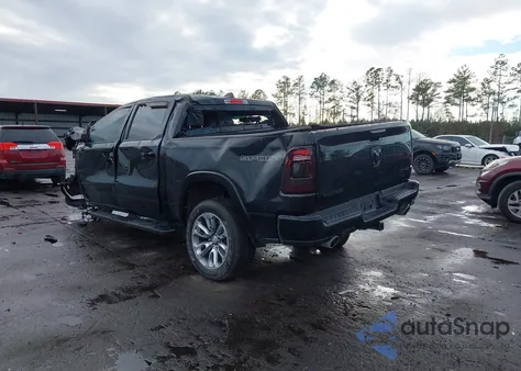 2021 Ram 1500 Laramie 4X4 5'7 Box z USA, uszkodzony, nr VIN 1C6SRFJT0MN591554